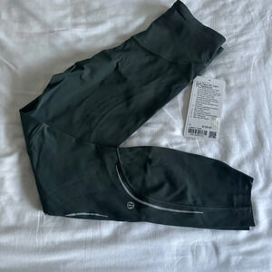 🆕 Lululemon Base Pace HR Reflective Tight 25” Smoked Spruce
